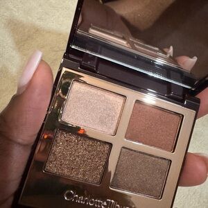 NEW Charlotte Tillbury Eye Shadow Palette
